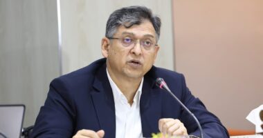 দল নিষিদ্ধ করলে নির্বাচন কাদের নিয়ে হবে : সালাহউদ্দিন আহমেদ