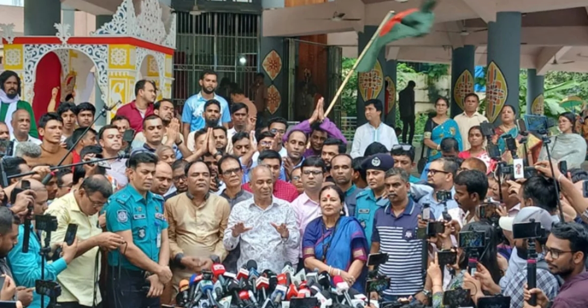 এবারের দুর্গাপূজা গতবারের চাইতে আরও বেশি উৎসবমুখর হবে : স্বরাষ্ট্র উপদেষ্টা