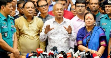 এবারের দুর্গাপূজা আরও উৎসবমুখর পরিবেশে হবে : স্বরাষ্ট্র উপদেষ্টা