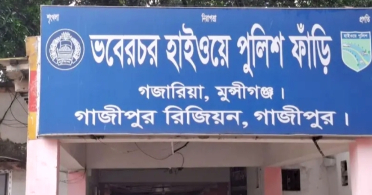 ঢাকা-চট্টগ্রাম মহাসড়কে নসিমনচালক নিহত, সহযোগী গুরুতর আহত