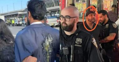 আখতার হোসেনের ওপর হামলাকারী আ.লীগ কর্মী আটক