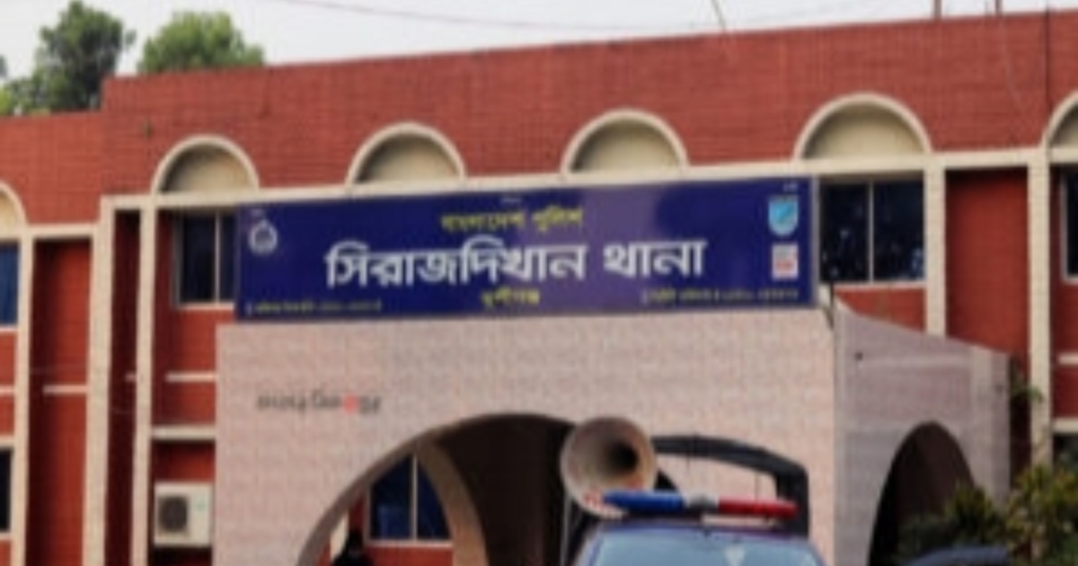 স্বর্ণালংকার-নগদ লুটে নিয়ে চম্পট, মুন্সিগঞ্জে দুই ভাইকে কুপিয়ে জখম