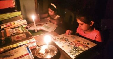 হালুয়াঘাটে লোডশেডিংয়ে জনজীবন অতিষ্ঠ