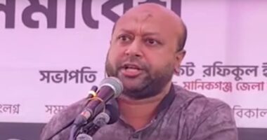 আ.লীগকে যারা নির্বাচনে চায় সেই গাদ্দারদের চিনতে হবে : ব্যারিস্টার ফুয়াদ