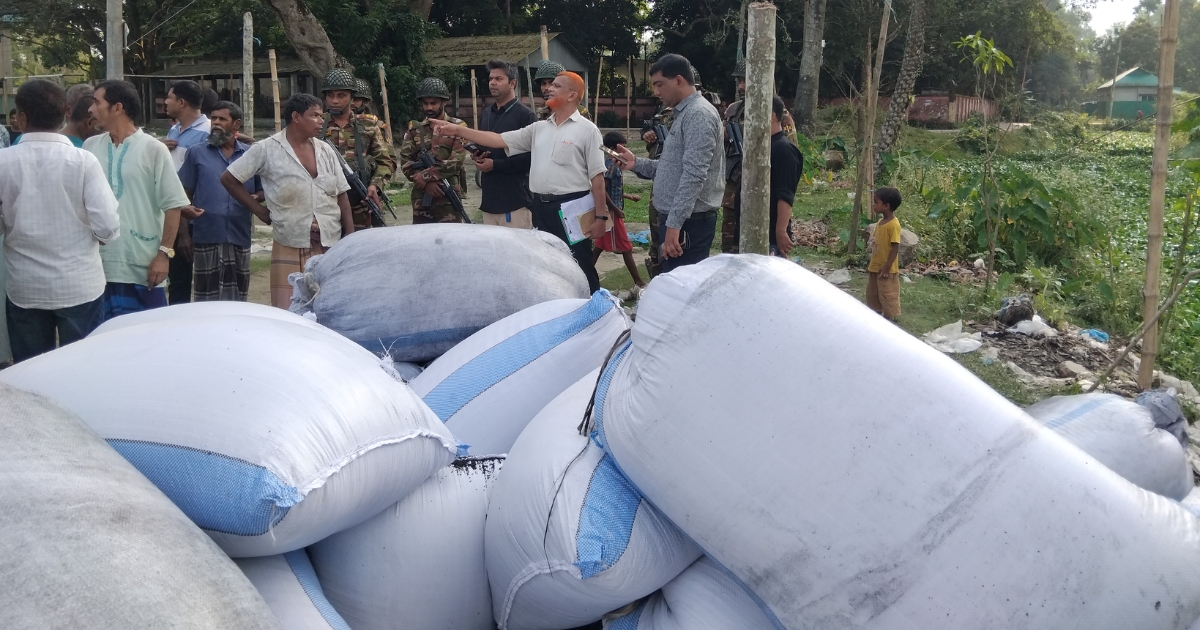 ভূঞাপুর সাদা তিল রং কালো মিসিয়ে কালো জিরা তৈরী কারখানা অভিযান চালায় ভোক্তা অধিকার