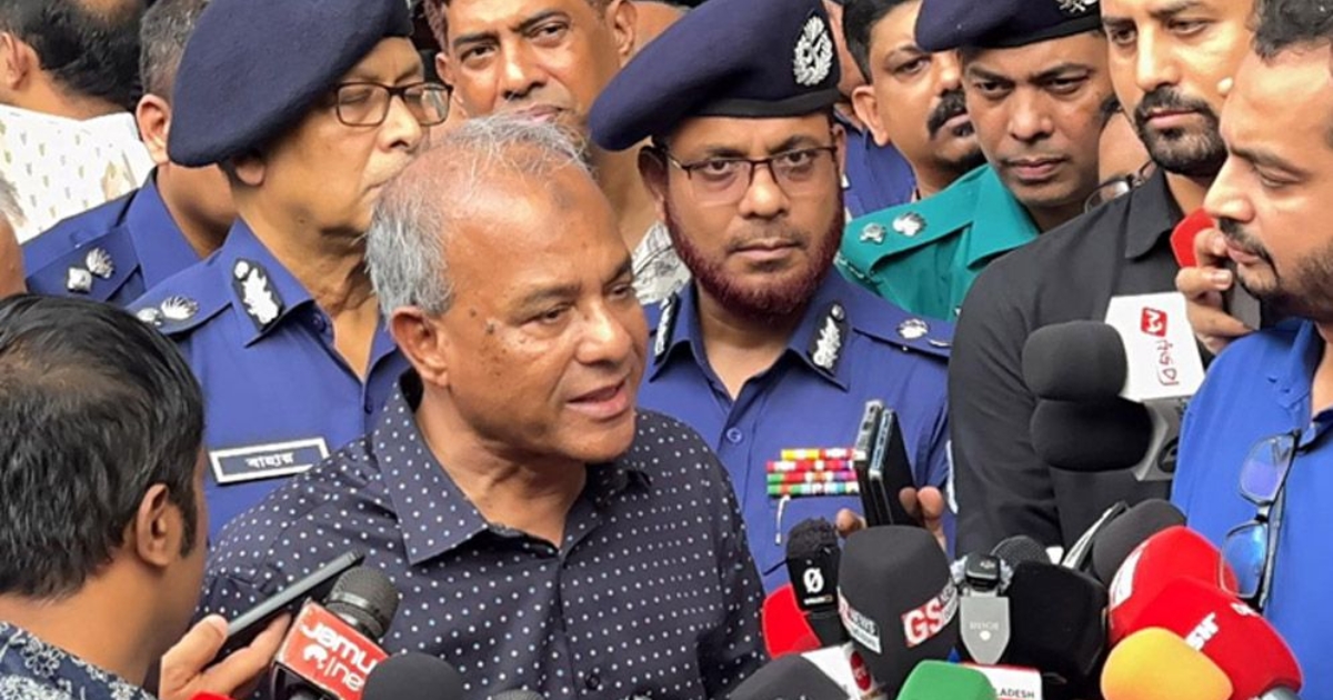 প্রতিবেশী দেশ ও ফ্যাসিবাদের দোসরদের ইন্ধনে খাগড়াছড়িতে অস্থিরতা হচ্ছে : স্বরাষ্ট্র উপদেষ্টা