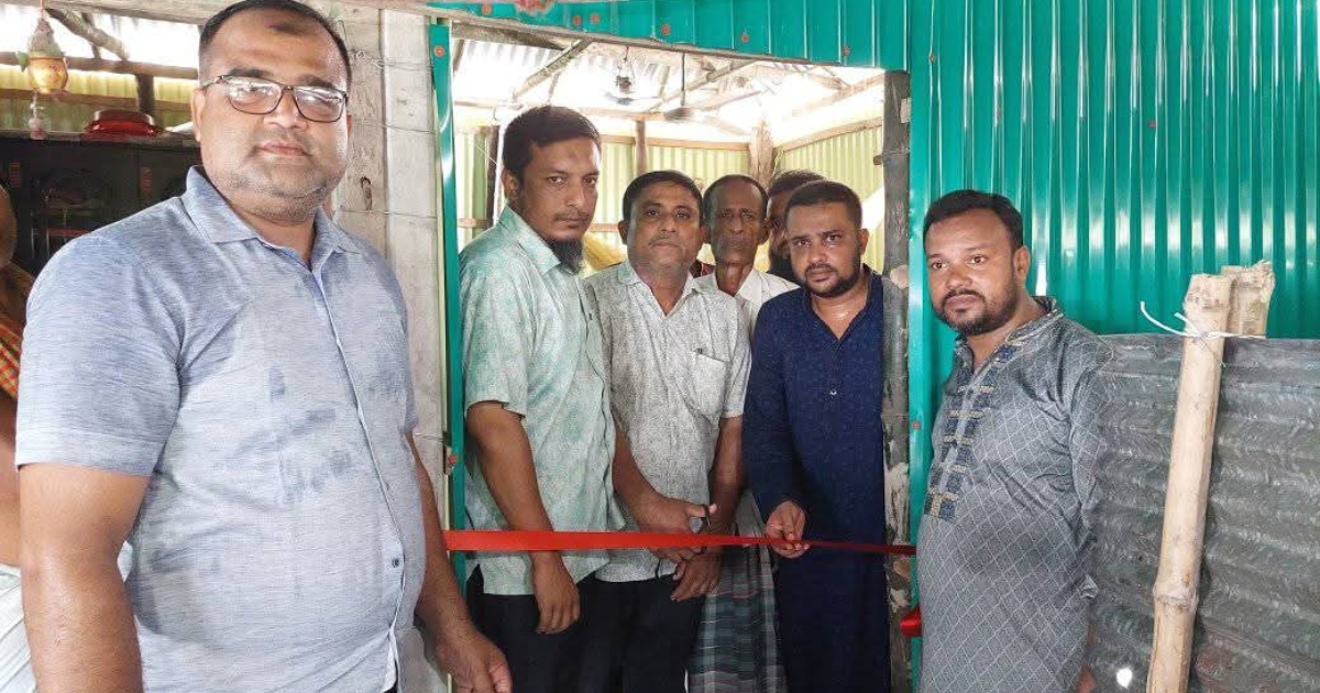 শিবগঞ্জের আটমূলে প্রবীণ কল্যাণ ফাউন্ডেশনের উদ্যোগে অসহায় পরিবারকে বাড়ি উপহার