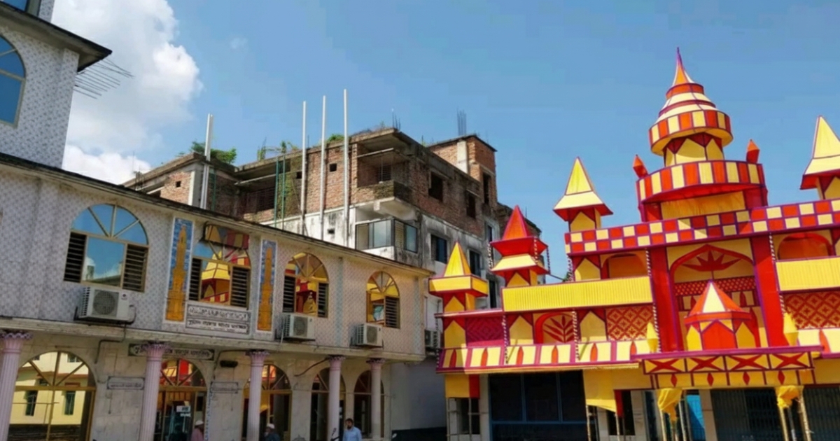 একই উঠানে মসজিদ ও মন্দির : লালমনিরহাটে ধর্মীয় সম্প্রীতির বিরল দৃষ্টান্ত