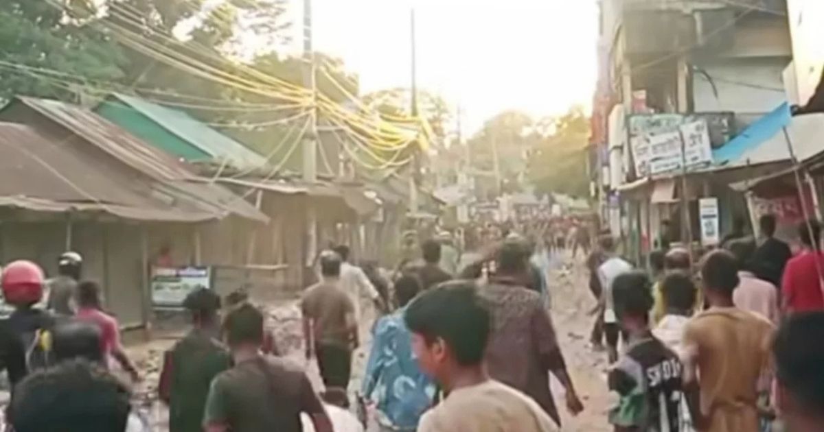 ব্রাহ্মণবাড়িয়ায় গায়ে ধাক্কা লাগায় তর্ক-হাতাহাতি, সংঘর্ষে আহত ৩০