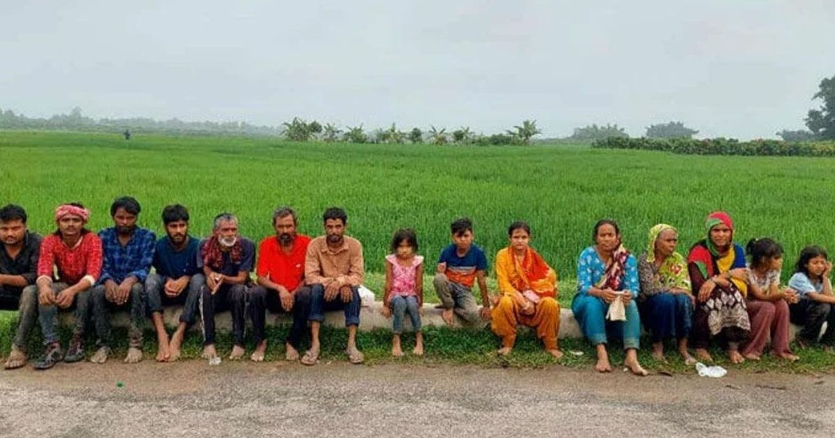 নওগাঁ সীমান্ত দিয়ে ১৬ জনকে পুশইন বিএসএফের