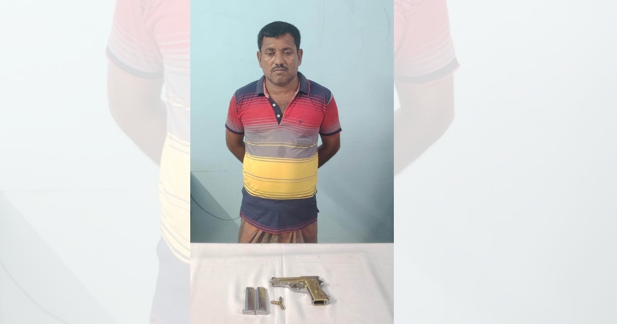 গাংনীতে যৌথবাহিনীর অভিযানে আগ্নেয়াস্ত্র ও গুলিসহ ডাকু আটক