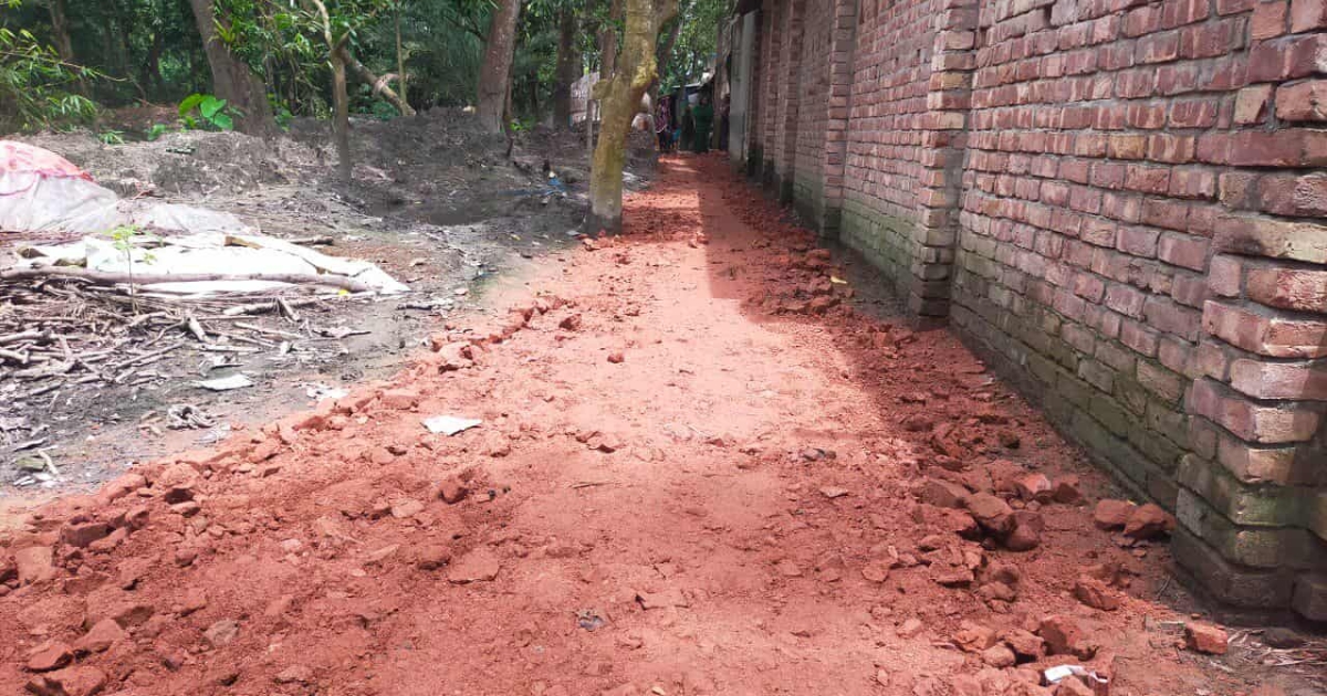 কেশবপুরে জমি দখল ও জোরপূর্বক রাস্তা নির্মাণের অভিযোগ