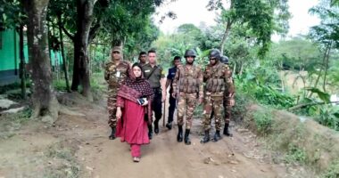 দুর্গাপুরে অবৈধ বালু উত্তোলনে ইউএনও’র অভিযান, দুইজনকে জরিমানা