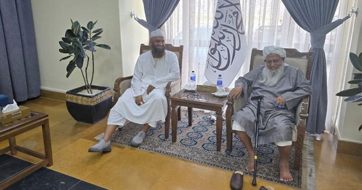 সরকারি আমন্ত্রণে আফগানিস্তানে মামুনুল হকসহ ৬ আলেম