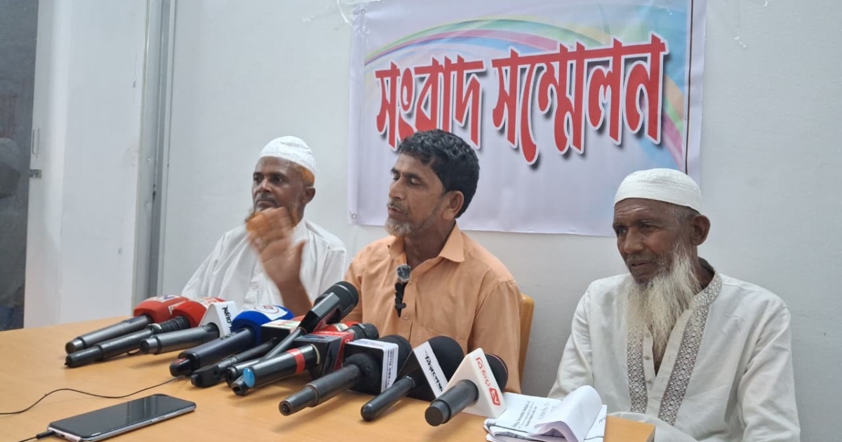 ভোলায় জমি দখলের অপচেষ্টা থেকে বাঁচতে সংবাদ সম্মেলন