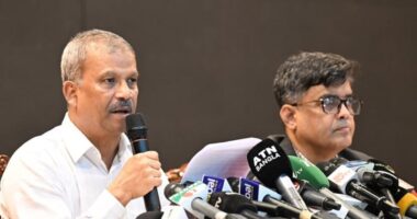 থাকছে না ইভিএম, ফিরছে ‘না’ ভোটের বিধান