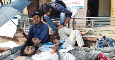 রাবিতে শিক্ষক নিয়োগ অনিয়মের প্রতিবাদে টানা অনশন দুই শিক্ষার্থীর