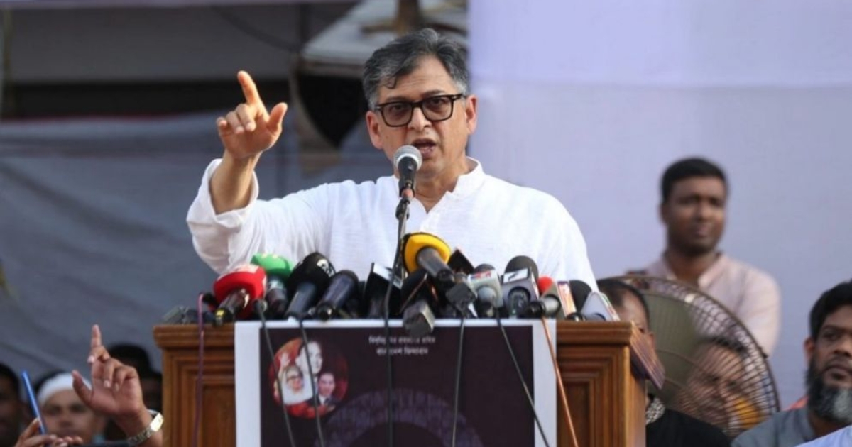 জাতীয় ঐক্য নষ্ট হলে ফ্যাসিবাদ ফিরে আসবে : সালাহউদ্দিন আহমেদ