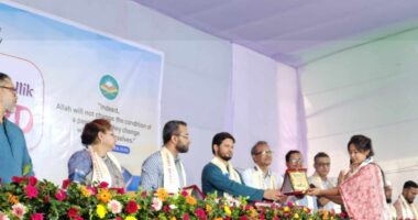 বিভাগে সেরা ফলাফলকারী ২০০ শিক্ষার্থীকে মেরিট অ্যাওয়ার্ড দিলো জবি শিবির