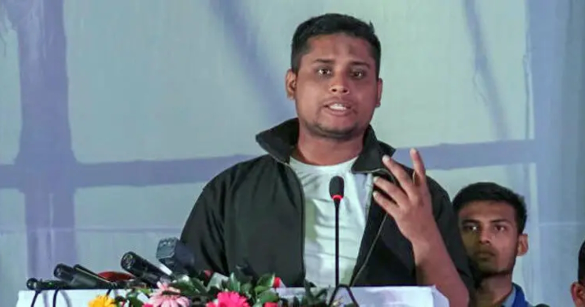 আওয়ামী লীগ একটা মরা হাতি, যে ইচ্ছা লাথি দিতে পারে : হাসনাত