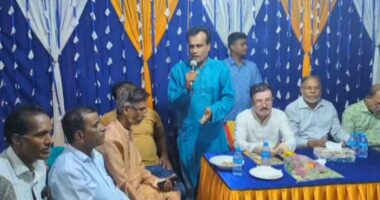 বিএনপি'র ভারপ্রাপ্ত চেয়ারম্যান তারেক রহমানের শুভেচ্ছা বার্তা পোঁছে দিলেন জেলা বিএনপির নেতৃবৃন্দ