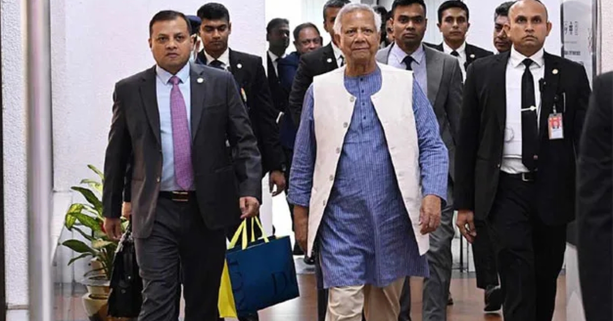 নিউইয়র্ক থেকে ঢাকার পথে প্রধান উপদেষ্টা