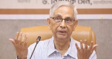 দেশে ১০-১৫ ‘ইস্ট ইন্ডিয়া কোম্পানি’ শনাক্ত হয়েছে : ফরাসউদ্দিন