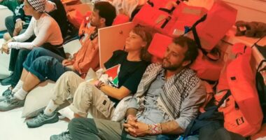 ফ্লোটিলার আটক অধিকারকর্মীদের ‘কঠোর’ কারাগারে রাখতে পারে ইসরায়েল