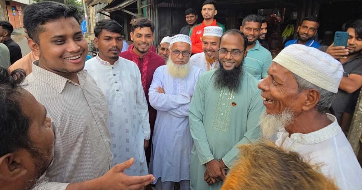 এক টাকাও দিতে পারব না, ভোট দেন বা না দেন : হাসনাত আব্দুল্লাহ