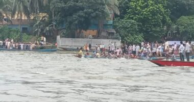 আত্রাই নদীতে নৌকা বাইচ, উৎসবে মেতে উঠল নদীপারের মানুষ