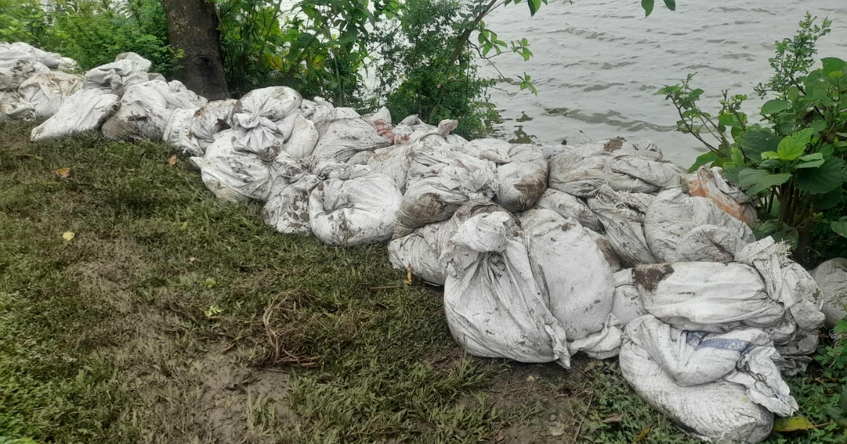 নাটোরের সিংড়ায় সরকারি খাস দিঘি দখল ও পরিবেশ দূষণ : স্থানীয়রা ভোগান্তিতে