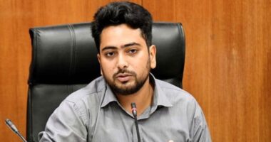 অনেক উপদেষ্টা সেফ এক্সিটের কথা ভাবছেন : নাহিদ ইসলাম