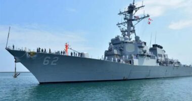 বাংলাদেশে শুভেচ্ছা সফরে মার্কিন নৌবাহিনীর জাহাজ