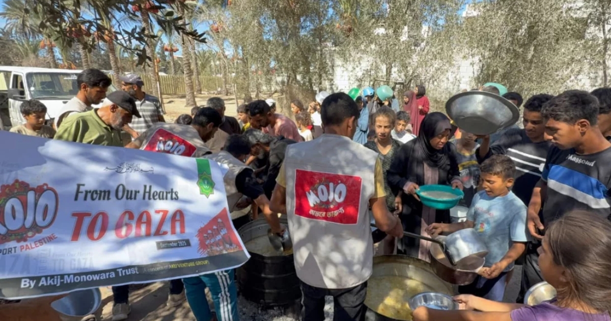 গাজায় ত্রাণ দিতে গিয়ে ইসরায়েলি বোমা হামলায় শহীদ হলেন মোজোর ১০ স্বেচ্ছাসেবী