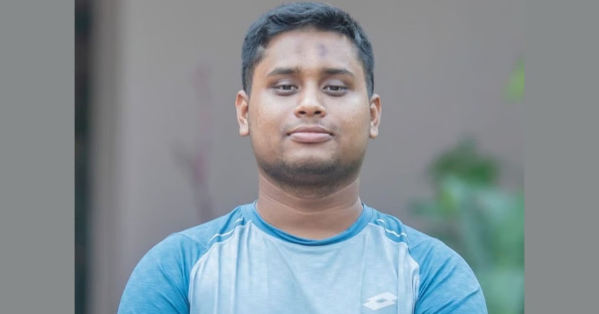 রাস্তায় ধান লাগাই দেমু : প্রকৌশলীকে হাসনাত আব্দুল্লাহ