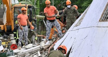 ফিলিপাইনে ৭.৪ মাত্রার শক্তিশালী ভূমিকম্প, সুনামি সতর্কতা জারি