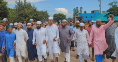 তাহিরপুরে কুরআন অবমাননার প্রতিবাদে তৌহিদি জনতার বিক্ষোভ