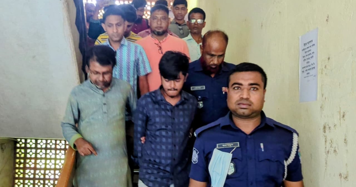 ইসলামী বিশ্ববিদ্যালয় ক্যাম্পাসে নিষিদ্ধ ছাত্রলীগ নেতা আটক, থানায় সোপর্দ