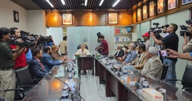 ইসির সঙ্গে বৈঠকে বসেছে জামায়াত প্রতিনিধি দল