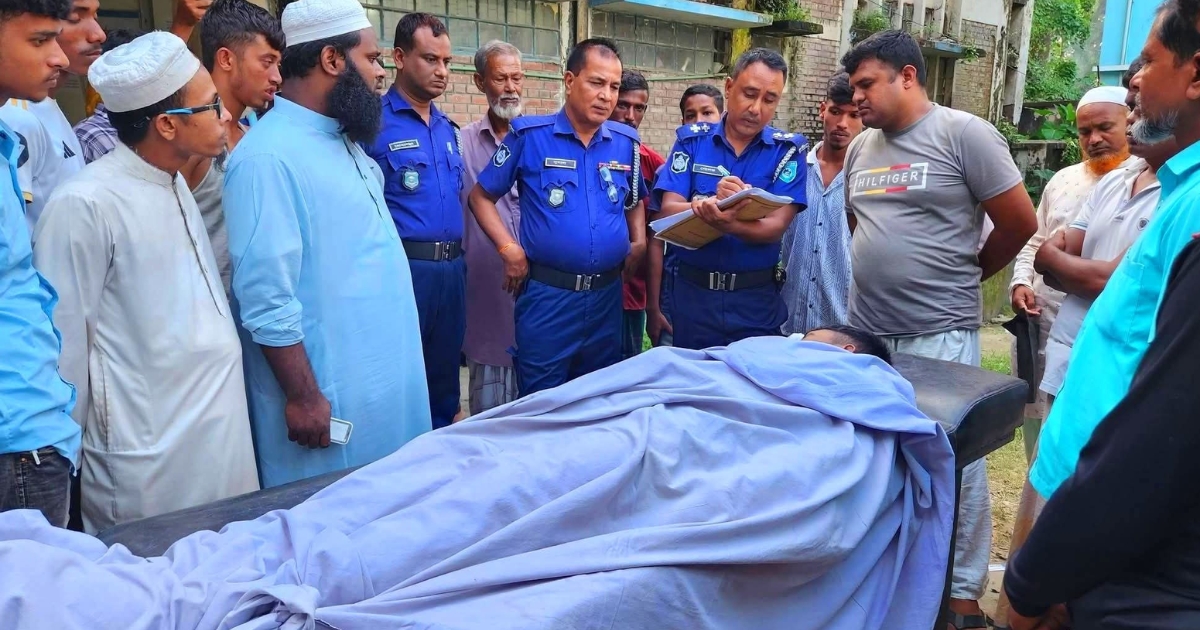 রাজিবপুরে ট্রাক্টর ও অটো ভ্যানের মুখোমুখি সংঘর্ষে মাছ ব্যবসায়ী নিহত, আহত ১