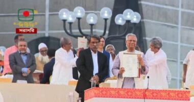 জুলাই সনদে স্বাক্ষর করলেন প্রধান উপদেষ্টা ও রাজনীতিবিদেরা