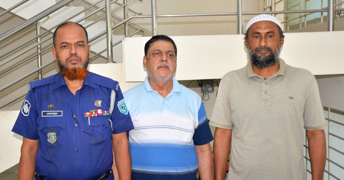 ভারতে পালানোর সময় বিরামপুর সীমান্তে আওয়ামী লীগের ২ নেতা গ্রেফতার