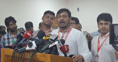 এই কমিশনের অধীনে আমরা কীভাবে ভোটে যাব, নির্বাচন কমিশনকে অবশ্যই পদত্যাগ করতে হবে : নাসীরুদ্দীন