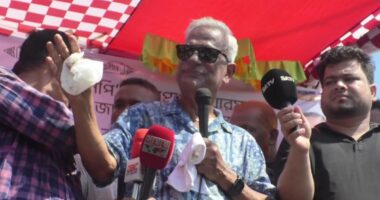 ‘বিএনপি-জামায়াত ভাই ভাই, এ মাটিতে আর যেন ভাইয়ে-ভাইয়ে রক্ত না ঝরে’ : জয়নাল আবদিন ফারুক