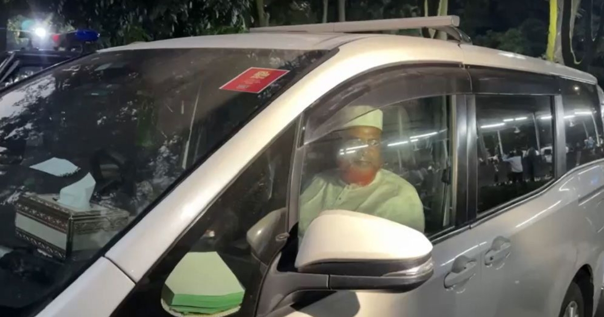 এবার যমুনায় গেল জামায়াতে ইসলামীর প্রতিনিধি দল