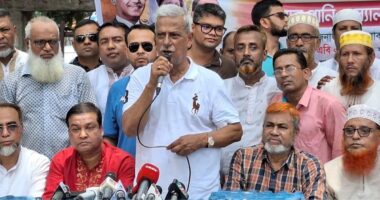 যতই উসকানি দেওয়া হোক বন্ধু বন্ধু ভোট করব, যে নির্বাচিত হবে সবাই মেনে নেব : জয়নুল আবদিন