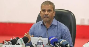 দ্রুতই গণভোটের সিদ্ধান্ত দেবেন প্রধান উপদেষ্টা : আসিফ নজরুল