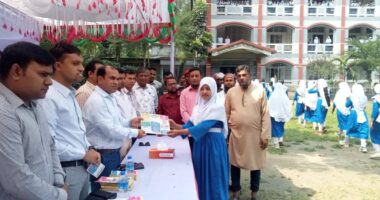 শিবগঞ্জে প্রগতি সংস্থার উদ্যোগে জনসচেতনতা মূলক লিফলেট বিতরণ কার্যক্রম উদ্বোধন