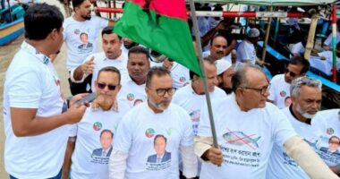 মা ইলিশ রক্ষায় পদ্মায় বিএনপি’র ব্যতিক্রমী নৌ র‍্যালি