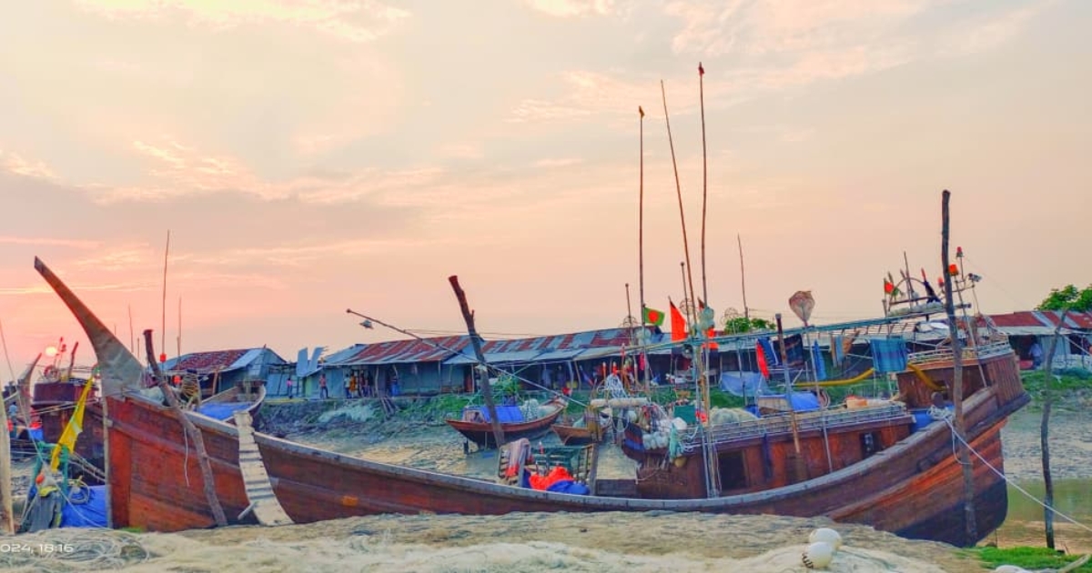 আজ মধ্যরাতে শেষ হচ্ছে ২২ দিনের নিষেধাজ্ঞা, ইলিশ শিকারে প্রস্তুতিতে ব্যস্ত ভোলা